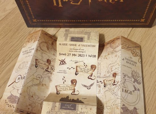 2 feuillets composent l'invitation de mariage du célèbre petit sorcier à cicatrice