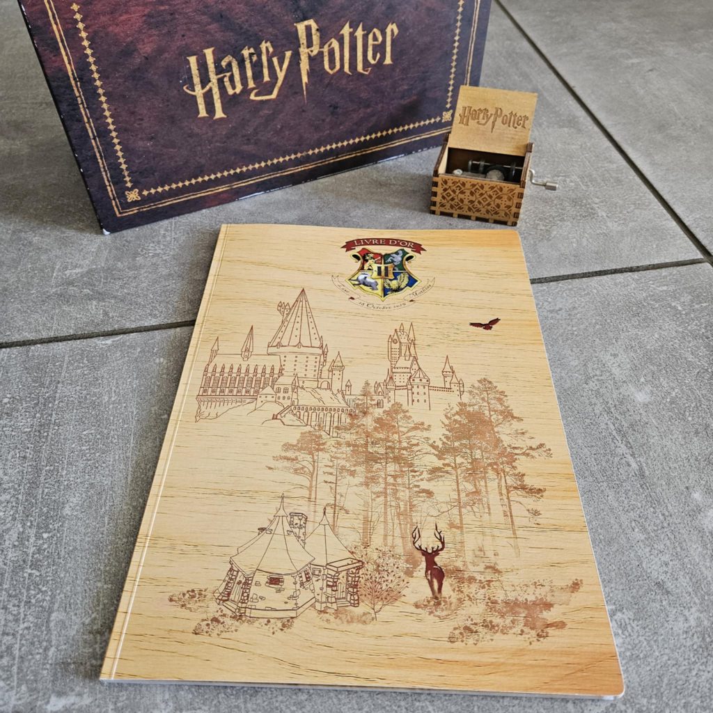 Créez votre livre d'or personnalisé pour votre mariage sur le thème Harry Potter totalement personnalisé selon vos envies